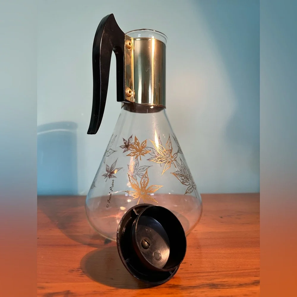 1950s-1960s Mid-Century Vintage Signed Fred Press Gold Leaves Coffee Carafe Bar